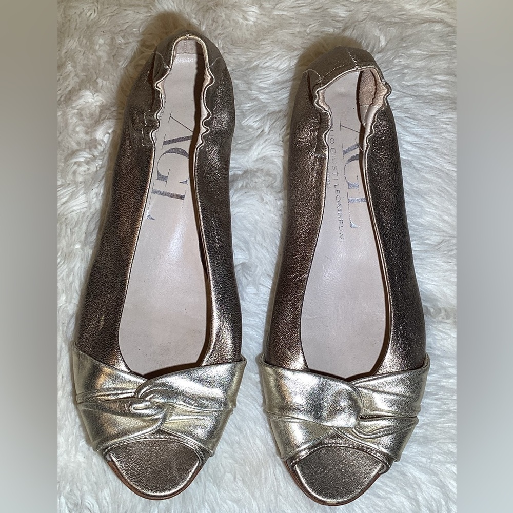 AGL gold leather fashion peep toe flat shoes size 8.5